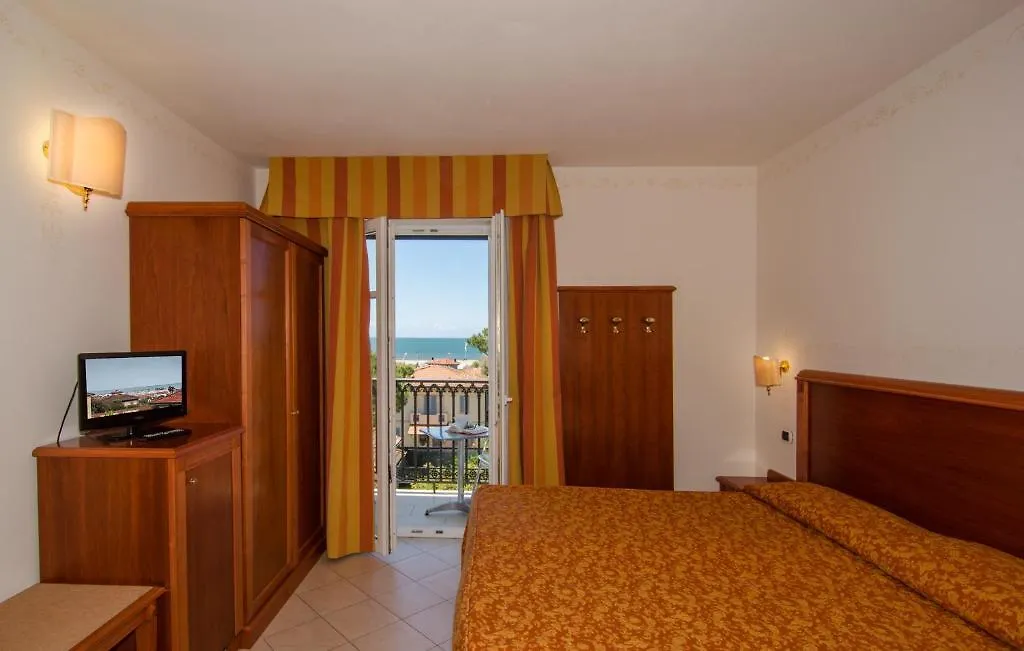 Hotel Villa Ombrosa Marina di Pietrasanta 3*,